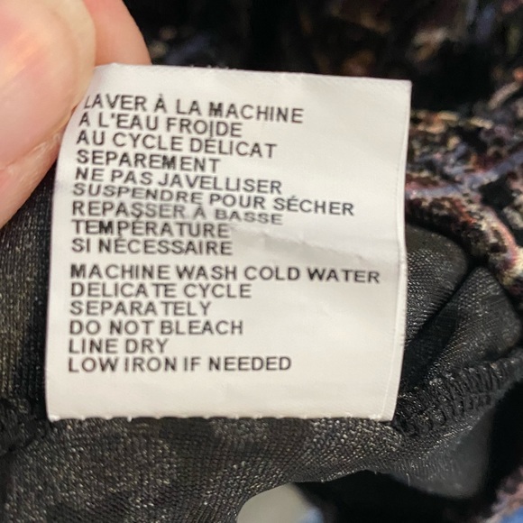 TRIBAL velvet long sleeved shirt top. Beautiful pattern, bell sleeves. US size M - Picture 5 of 7